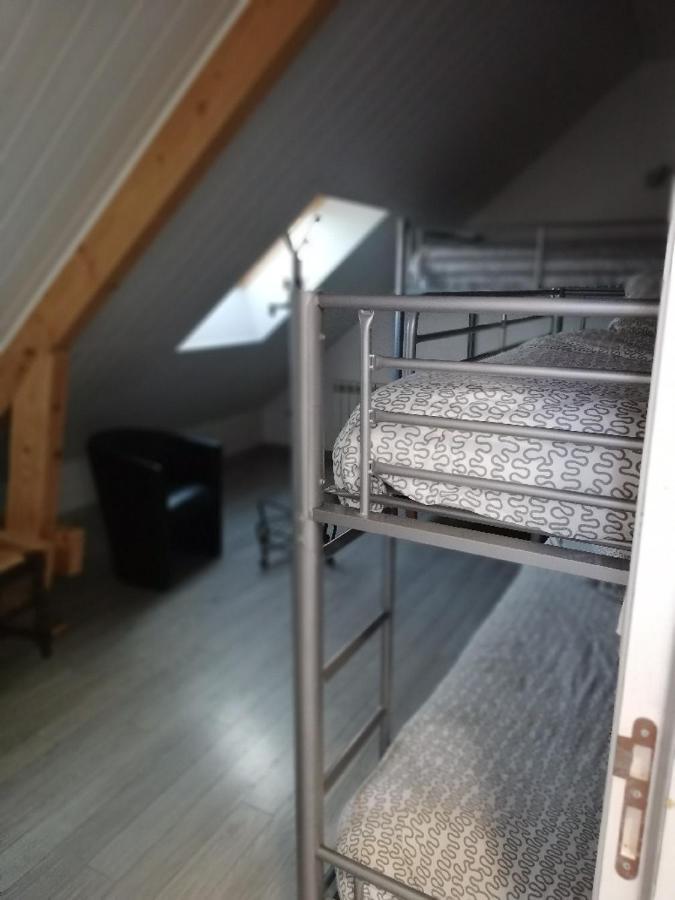 Les Fermiers Bed & Breakfast Giremoutiers Екстериор снимка